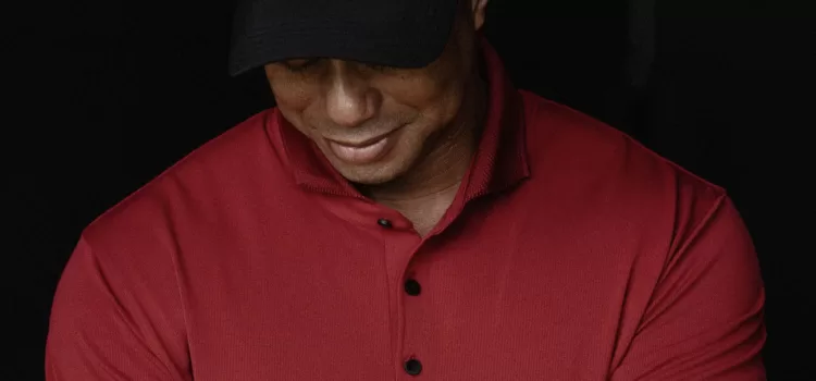 Tiger Woods launches Sun Day Red golf clothing range with Taylor Made