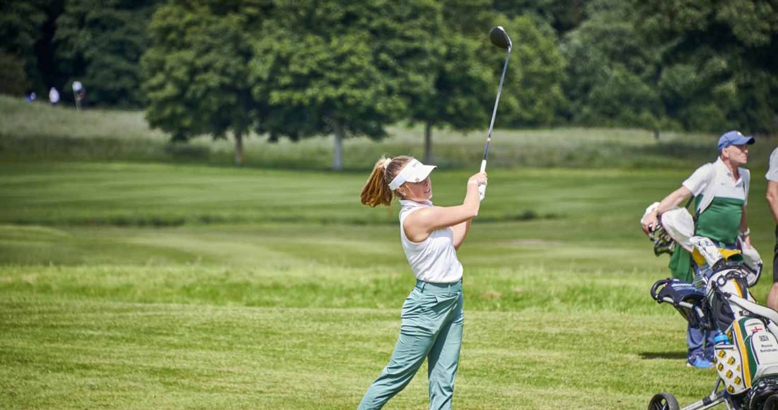 Rosie Belsham Driving off the tee box