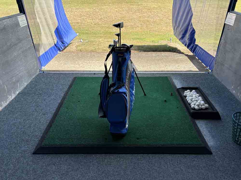 Titleist Players 4 Golf Carry Bag with Stand looks ace at the South Herefordshire Golf Club driving range