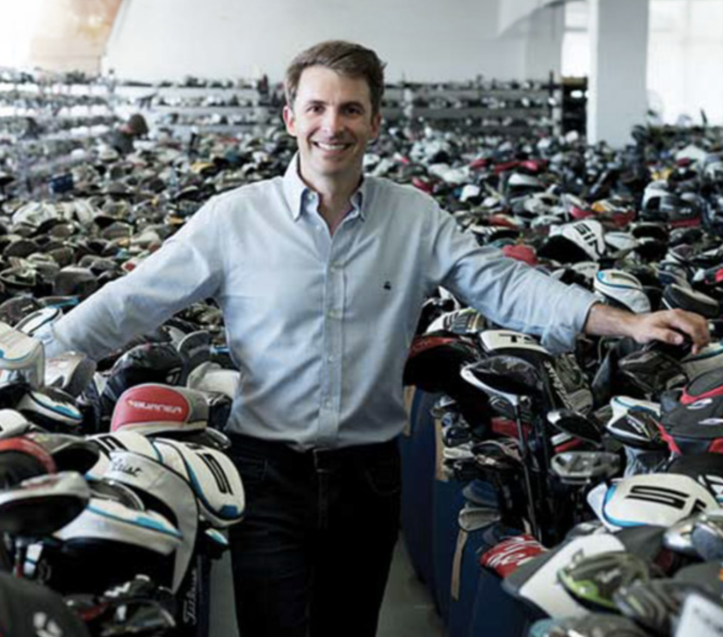 Le CPA Pierre-Luc Laparé, cofondateur de Oatbox et président cofondateur de Golf Avenue nous a confié que sa professeure en 2e année du primaire était convaincue qu’il serait comptable. Elle avait écrit sur sa boîte de billes « J’appartiens à Pierre-Luc Laparé, futur comptable ». 👩🏫🔮🤩