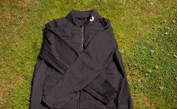 Castore Pinnacle golf jacket front
