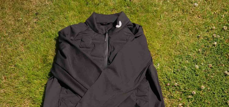 Castore Pinnacle golf jacket front